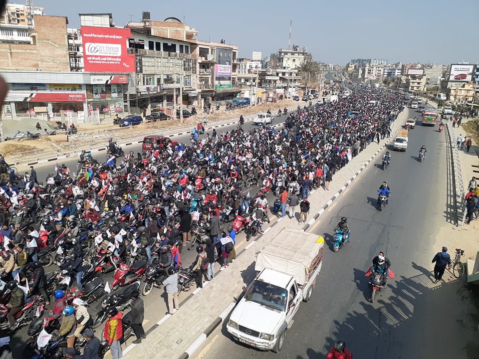 प्रदेशका मुख्यमन्त्री नै सडक प्रदर्शनमा, बन्दको देशभर आलोचना