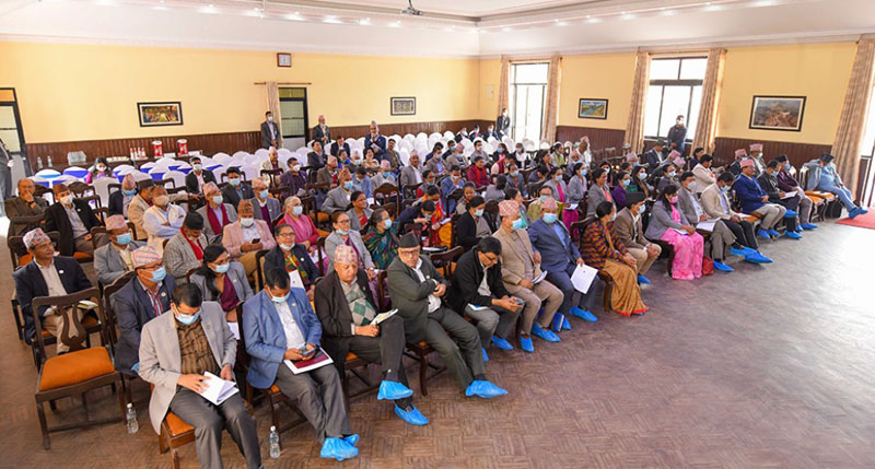 एमालेका पाँच नेतासँग स्पष्टिकरण मागियो