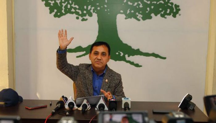 काँग्रेसले निर्णय लिए नेकपाका दुबै समूह मिल्न सक्ने