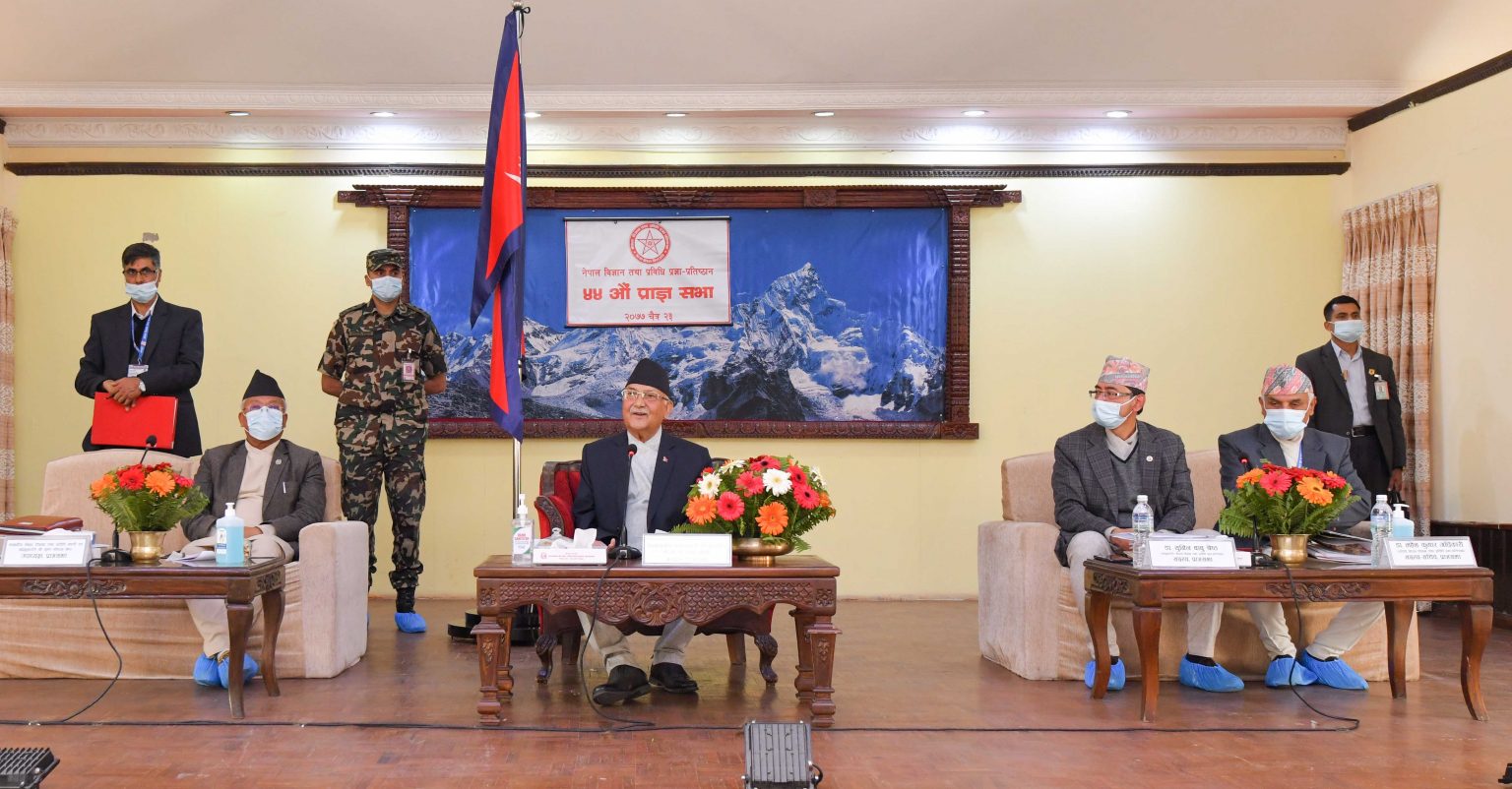 प्रधानमन्त्रीका लागि विकल्पको नाम पेश गर्न नसक्दा प्रतिपक्षी अलमलमा