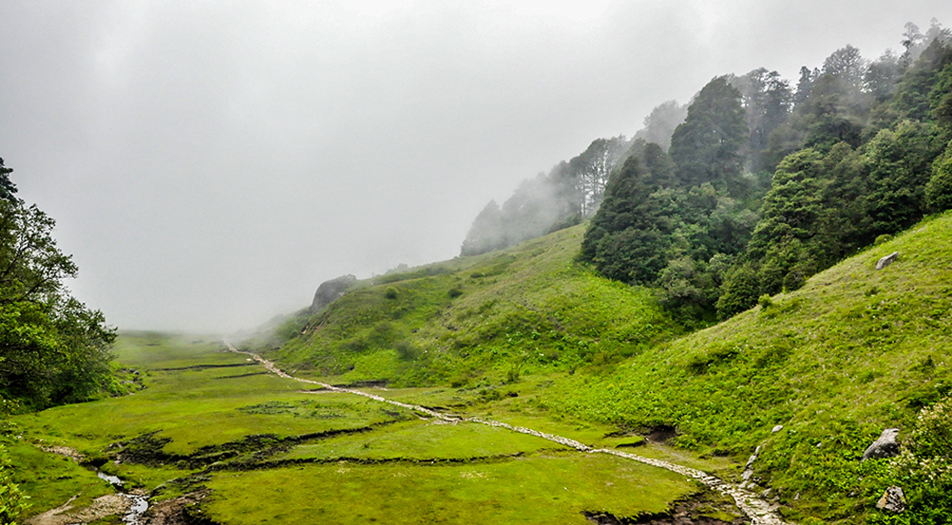 रोशीको १२ वडाको घ्याङडाँडामा पर्यटकीय सम्भावना प्रचुर छ