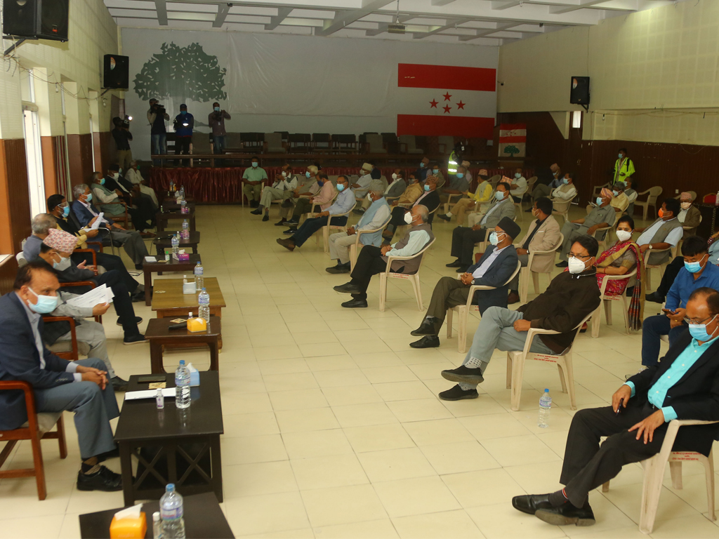 १४औं महाधिवेशनको आएन कार्यतालिका, अनिश्चयको बन्दी