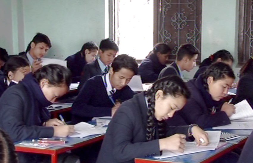 लामो समयदेखि स्थगित कक्षा १२ को परीक्षा आजबाट शुरु