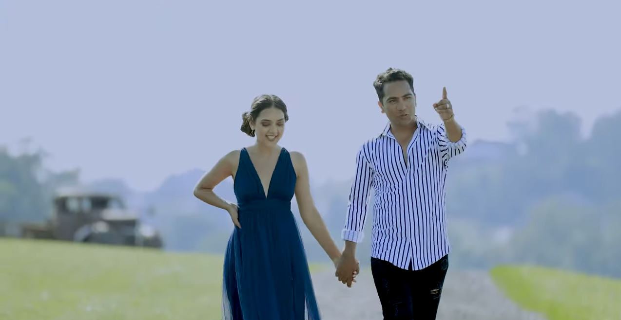 ‘एकादेशको कथा’मा रोमाण्टिक मुडमा देखिए पूर्ण र लक्ष्मी