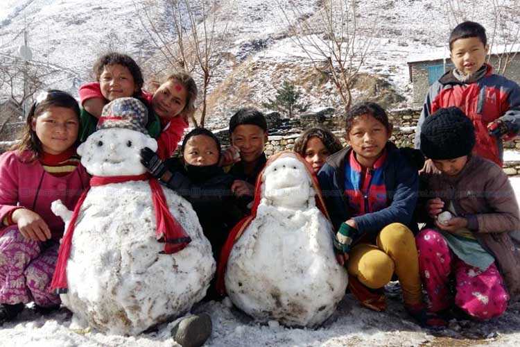 कस्तो हुर्काइबाट केटाकेटीको भविष्य उज्यालो हुन्छ