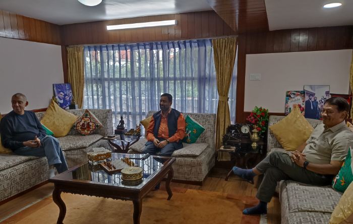 नेता पुत्रहरुबीच भेटवार्ता, साझा उम्मेदवारको प्रयास जारी