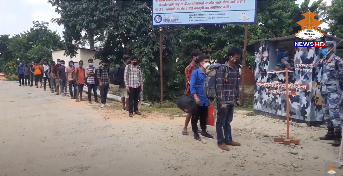 भारतमा गएका श्रमिक भन्छन् : ‘रित्तै जान्छौँ, रित्तै फर्कन्छौँ’