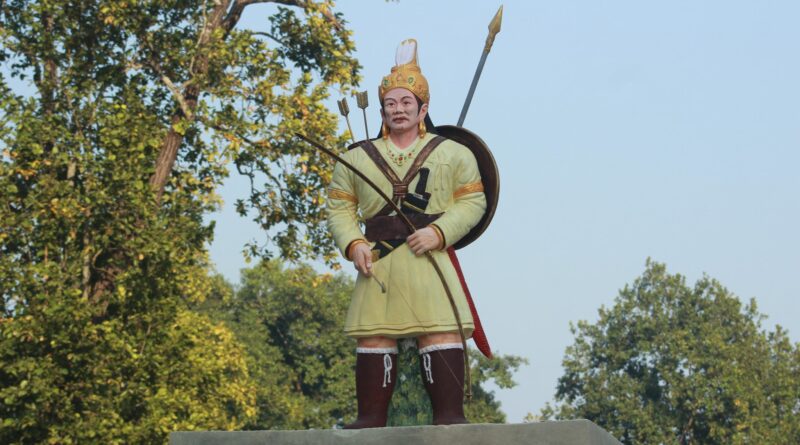 उभौली पर्वको अवसरमा किराँत राजा यलम्बरको शालिक अनावरण