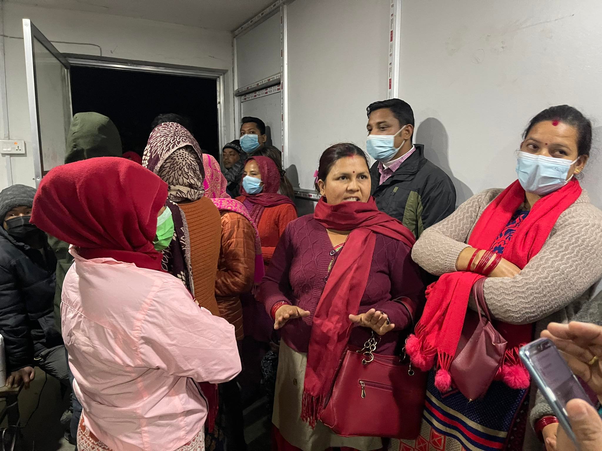 मतदाता नामावली संकलनकाे विराेधमा एमालेले गर्‍याे प्रशासनमा तालाबन्दी