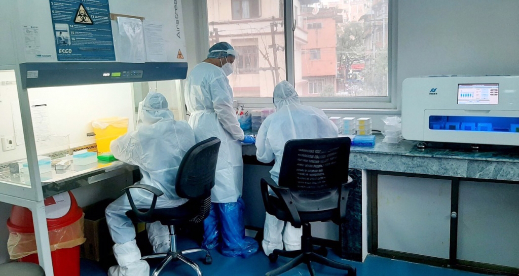 ३५ सय ५३ संक्रमित थपिए