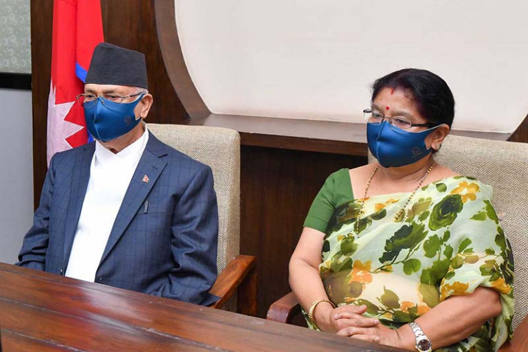 एमालेले भन्यो- अध्यक्ष ओली पत्नी राधिका शाक्यलाई कोरोना संक्रमण भएको छैन