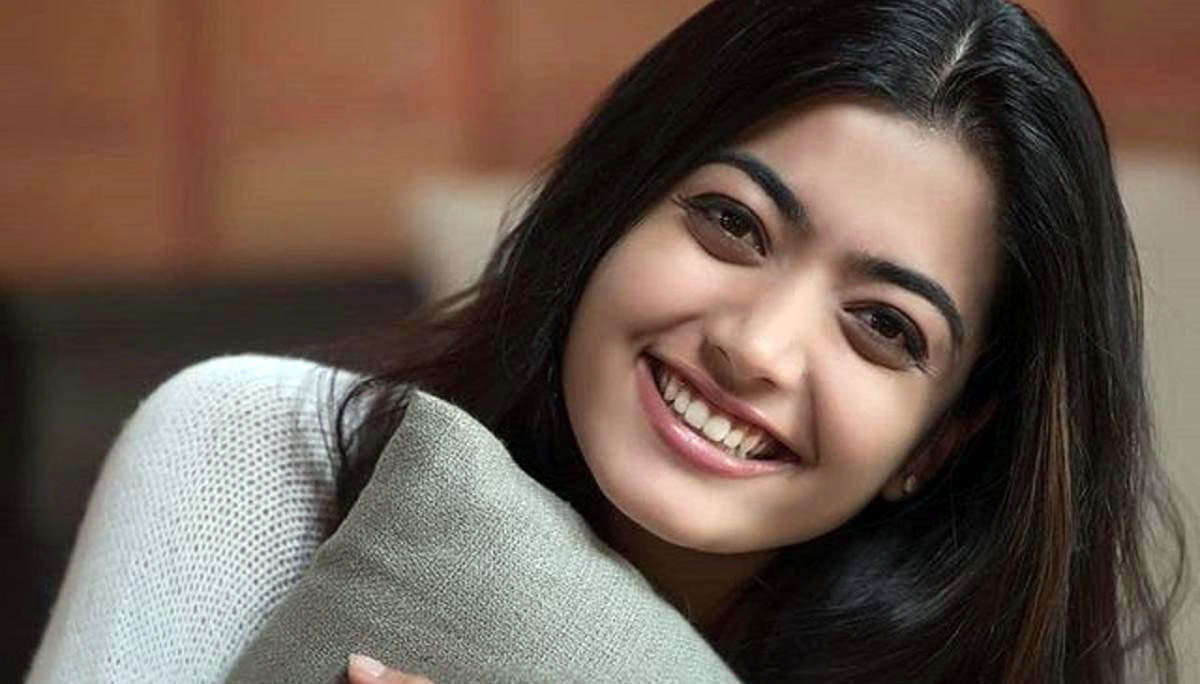 ‘पुष्पा’ हिट भएपछि अभिनेत्री रश्मिकाले बढाइन् पारिश्रमिक