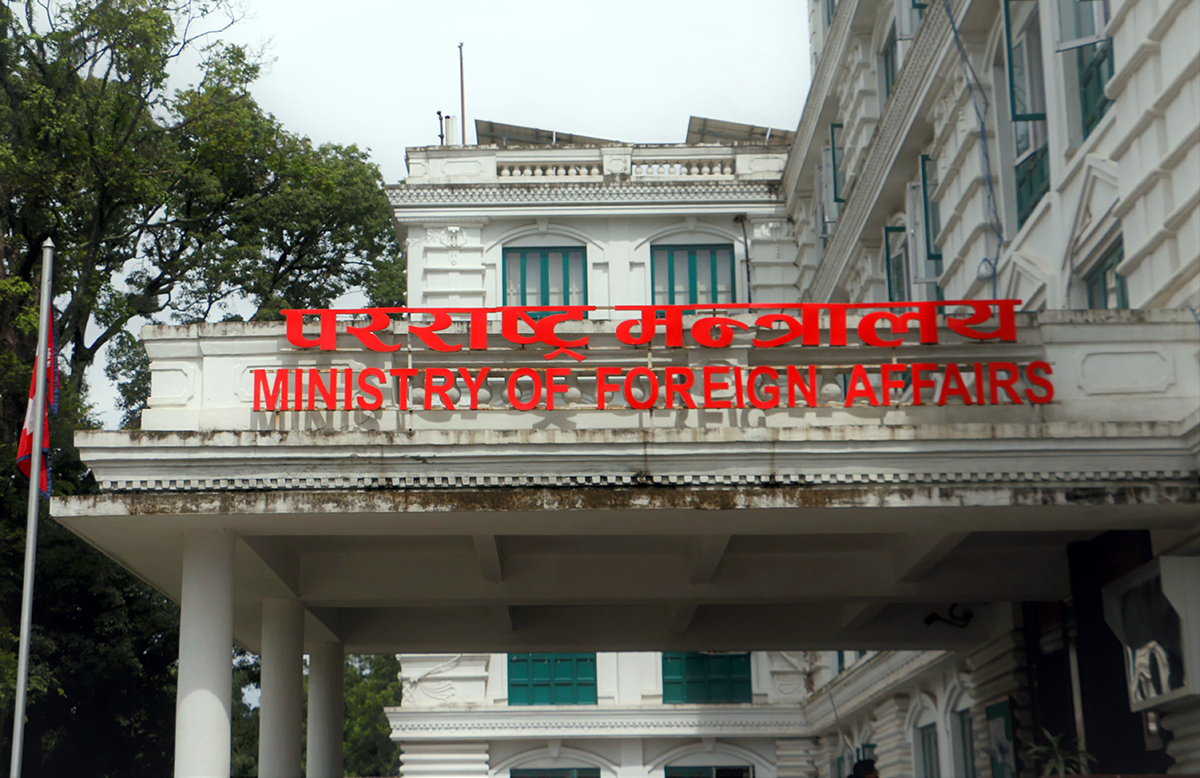 ६ राजदूत सिफारिस, न्यूयोर्कमा थापा