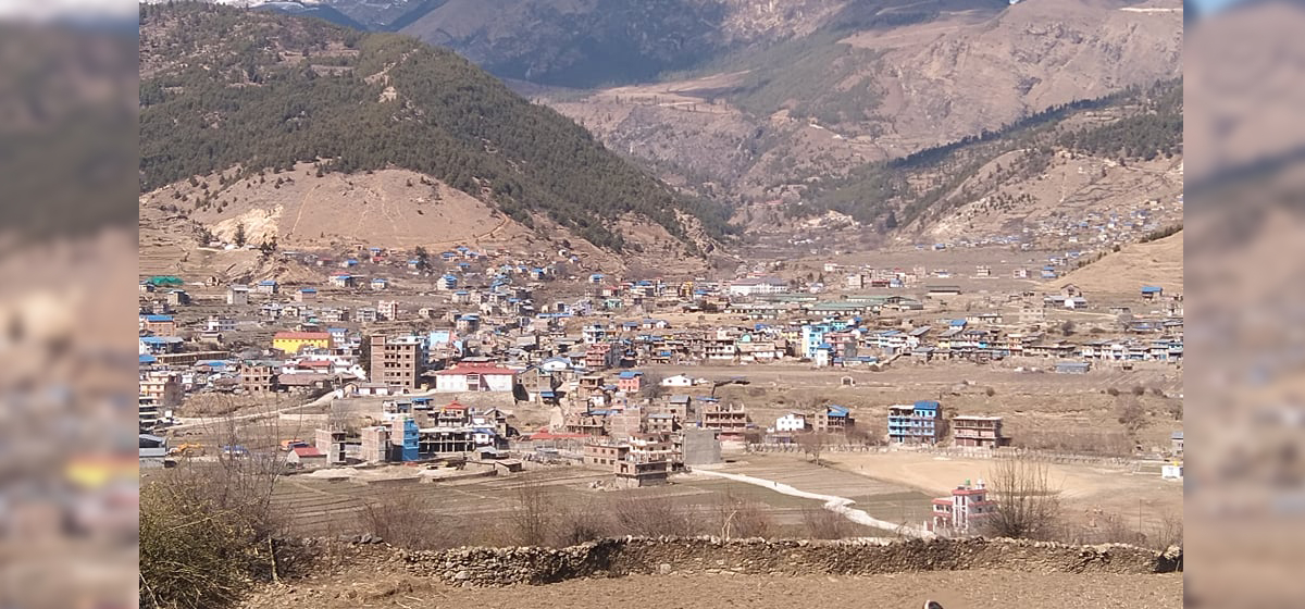 जुम्लामा खेतीयोग्य जमिनमा धमाधम घर बनाइँदै