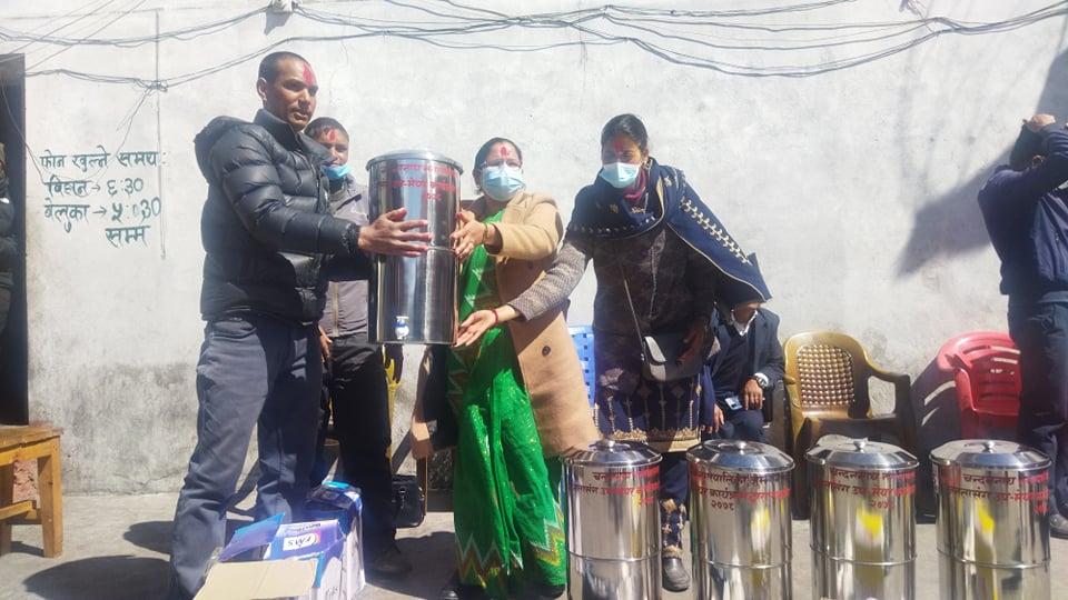 जुम्लाका कैदीबन्दीलाई खेलकुद सामग्री