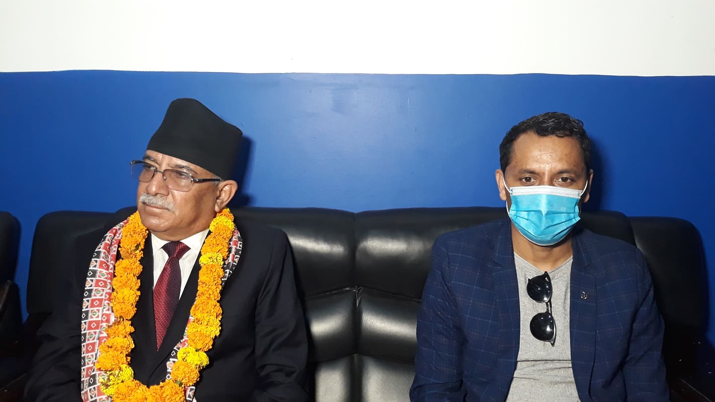 प्रकाश सपुतको गीतमा प्रचण्डले मुख खाेले