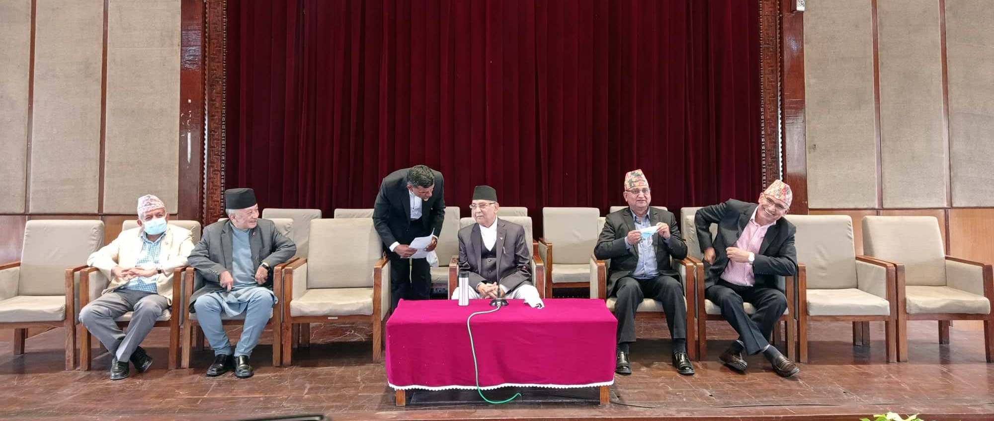 ७० प्रतिशत स्थानीय तहमा विजयी हासिल गर्नेगरी एमाले चुनावमा होमिने 