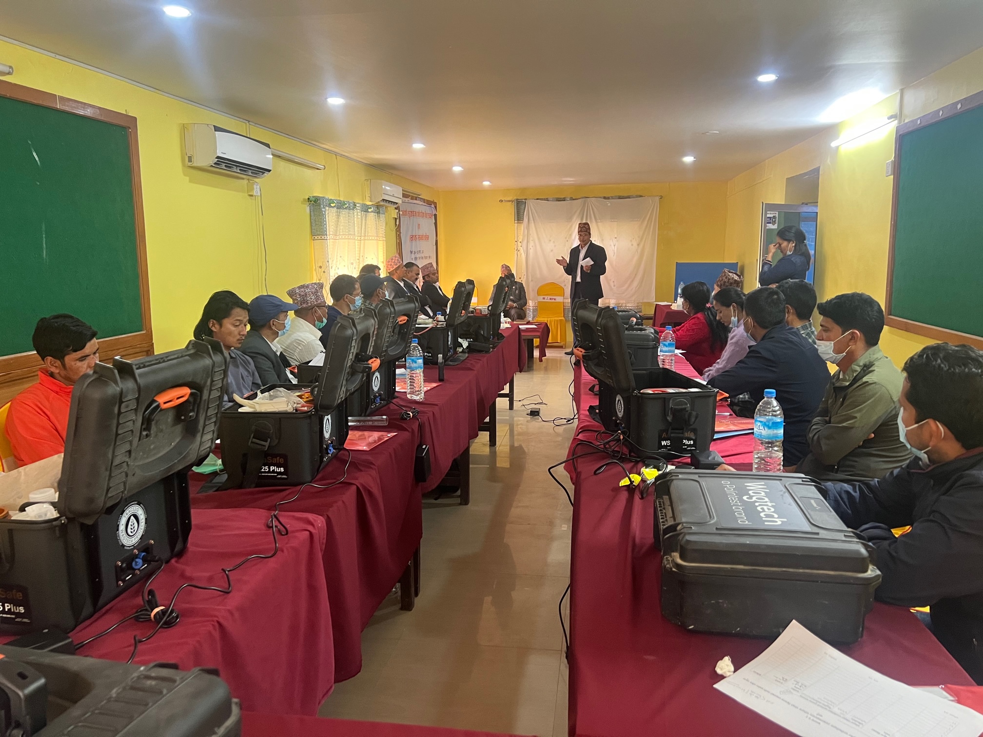 कर्णालीका दश जिल्लामा पानीको परीक्षण गरिँदै