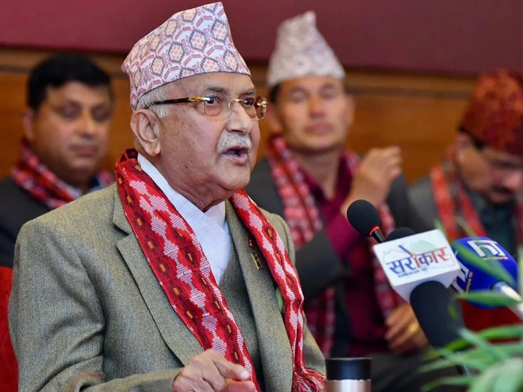 बैशाख ३० गते पाँच दललाई एउटै खुट्टाले कुल्चने छौंः अध्यक्ष ओली