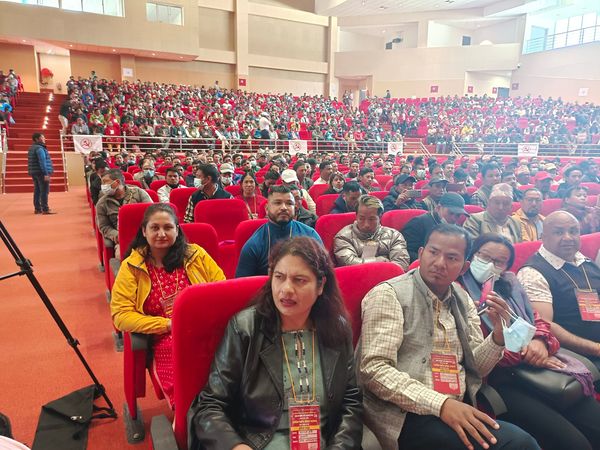 ललितपुरकाे गोदावरी सम्मेलन केन्द्रमा माओवादीको राजनीतिक वैचारिक प्रशिक्षण