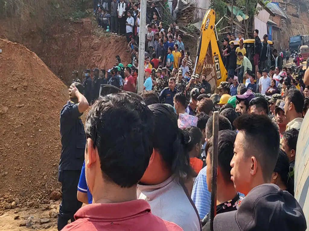 घर शिलान्यास गर्दागर्दै पहिरोले पुरिएर मृत्यु