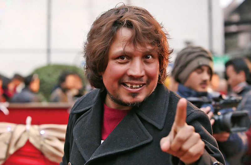 म कुनै पार्टीमा प्रवेश गरेको छैन : दीपकराज गिरी