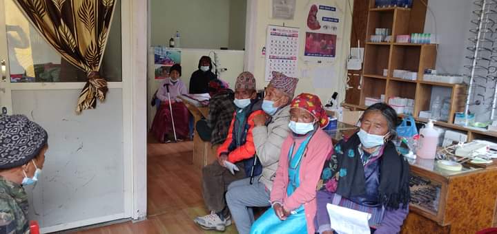 मनाङमा पहिलो पटक आँखा शिविर