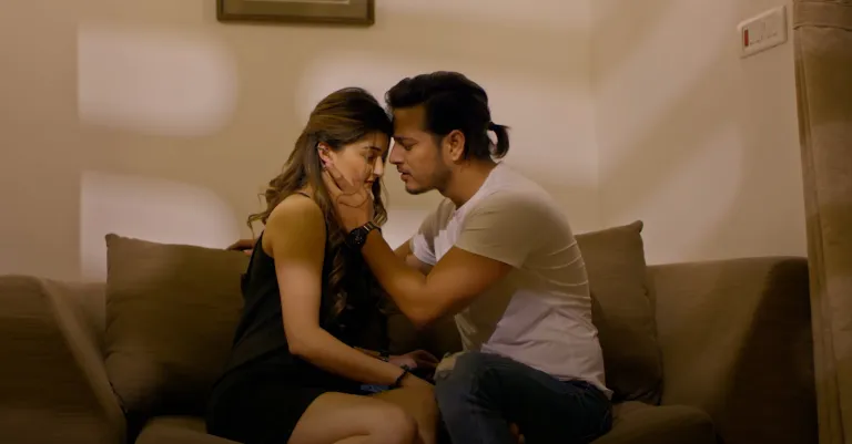 पुष्प र सलिनाको प्रेम