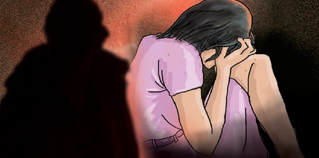 आफ्नै घरमा काम गर्ने किशाेरीमाथि बलात्कार