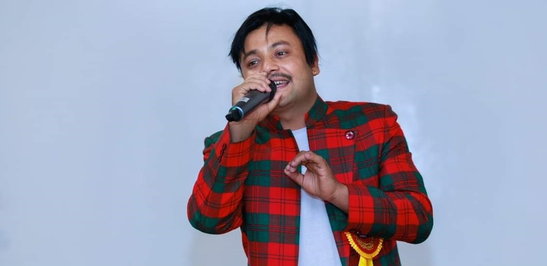 बेलायतमा हेमन्त कान्छा रसाइलीको एकल सारंगी साँझ हुँदै