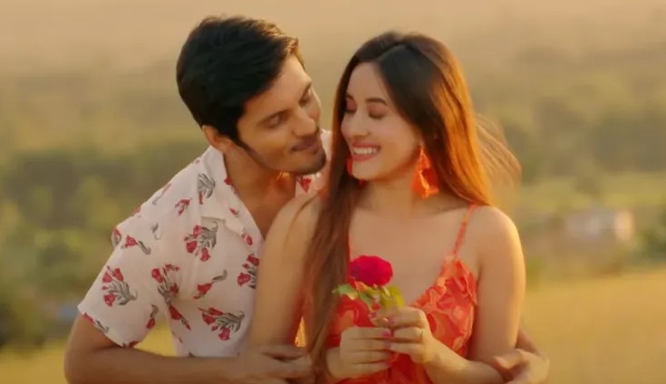 मायाका रंगहरुमा धिरज र अदिती रोमान्टिक