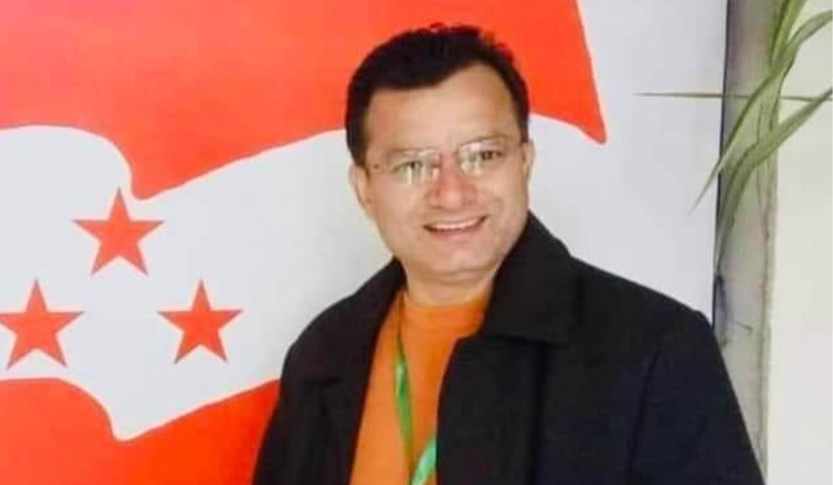 चितवन ३ मा कांग्रेस केन्द्रीय सदस्य दिनेश कोइरालाकाे स्वतन्त्र उम्मेदवारी दर्ता