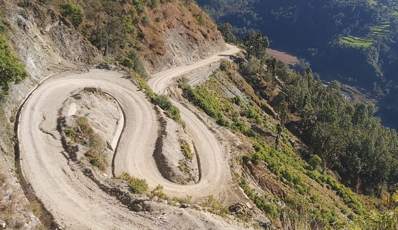 सात पटक म्याद थप, अझै बनेन सडक, ठेकेदार बेपत्ता