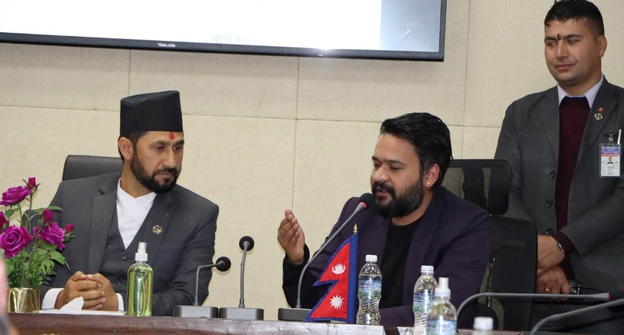 गृहमन्त्री लामिछाने र मेयर शाहबीच भेटवार्ता