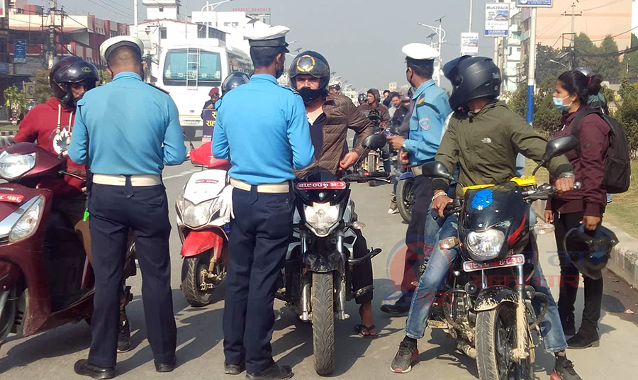 उपत्यका ट्राफिक प्रहरीले लागू गरेको नयाँ जरिवाना कार्यान्वयन नहुने