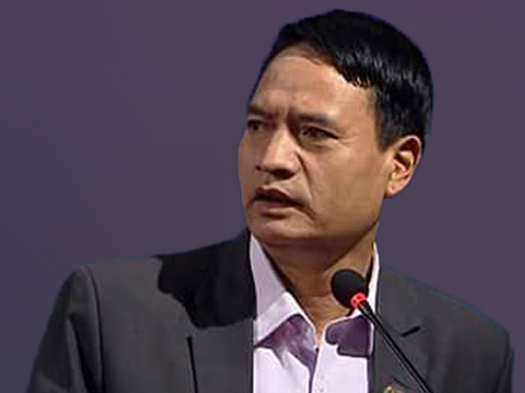 गाँजा खेतीबारे बहस चलाउँदै पूर्व मन्त्री तामाङ