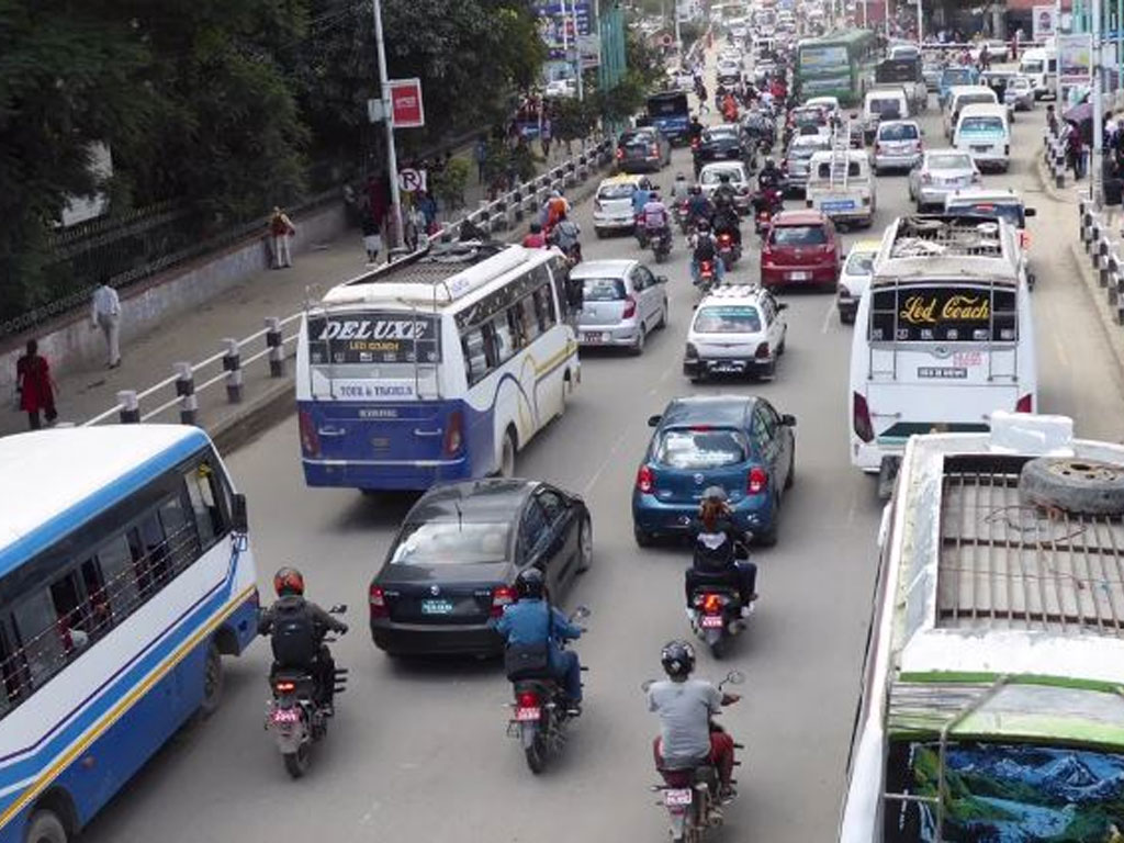 सबै सवारी साधन बन्द गर्ने मजदुरहरूको घोषणा