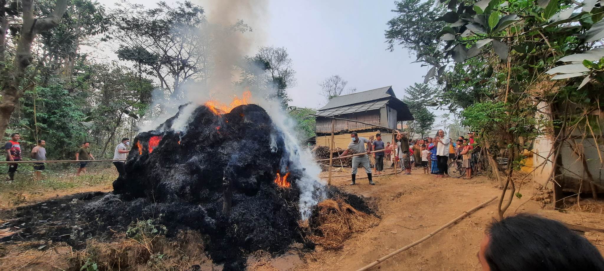 केटाकेटी खेल्ने क्रममा आगलागी