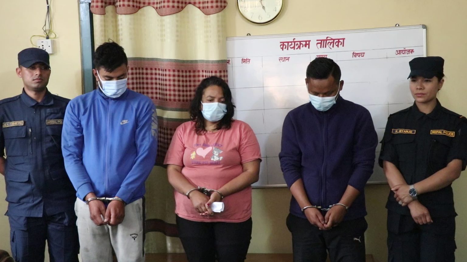 प्रहरीद्वारा हत्यामा संलग्‍न तीनजना पक्राउ