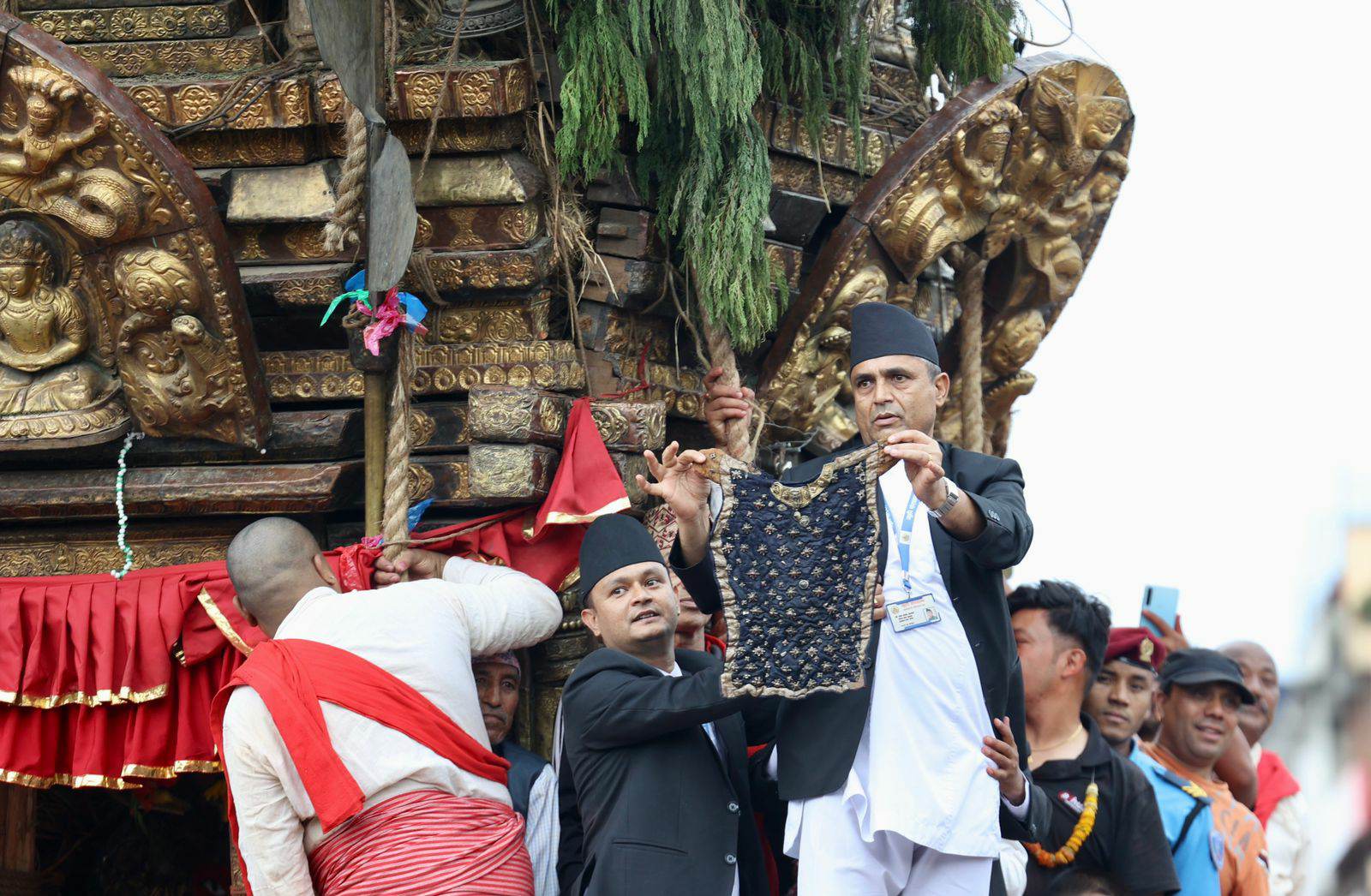 राष्ट्रपतिको उपस्थितिमा देखाइयो रातो मच्छिन्द्रनाथको भोटो