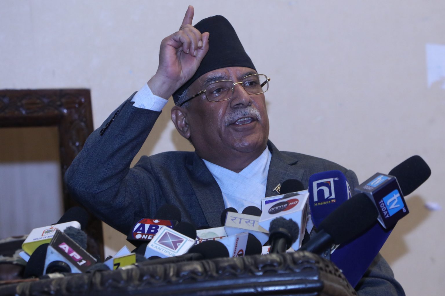 समाजवादी मोर्चा उपलब्धि उल्ट्याउन खोज्नेकाविरुद्ध युद्धको घोषणा : प्रचण्ड