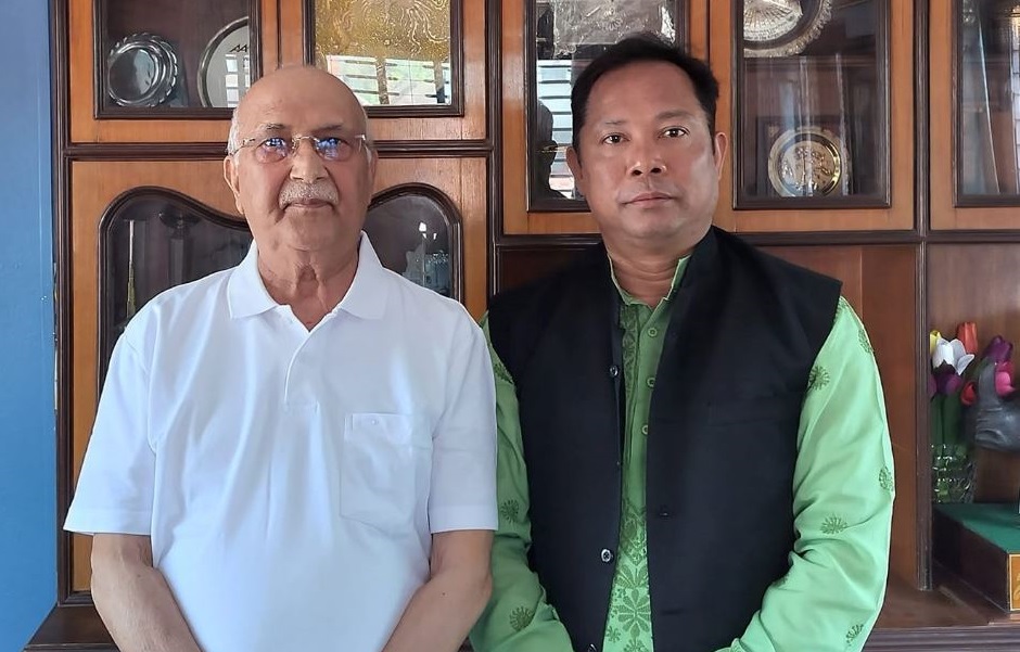 बालकोटमा ओली र रेशम चौधरीबिच भेटवार्ता