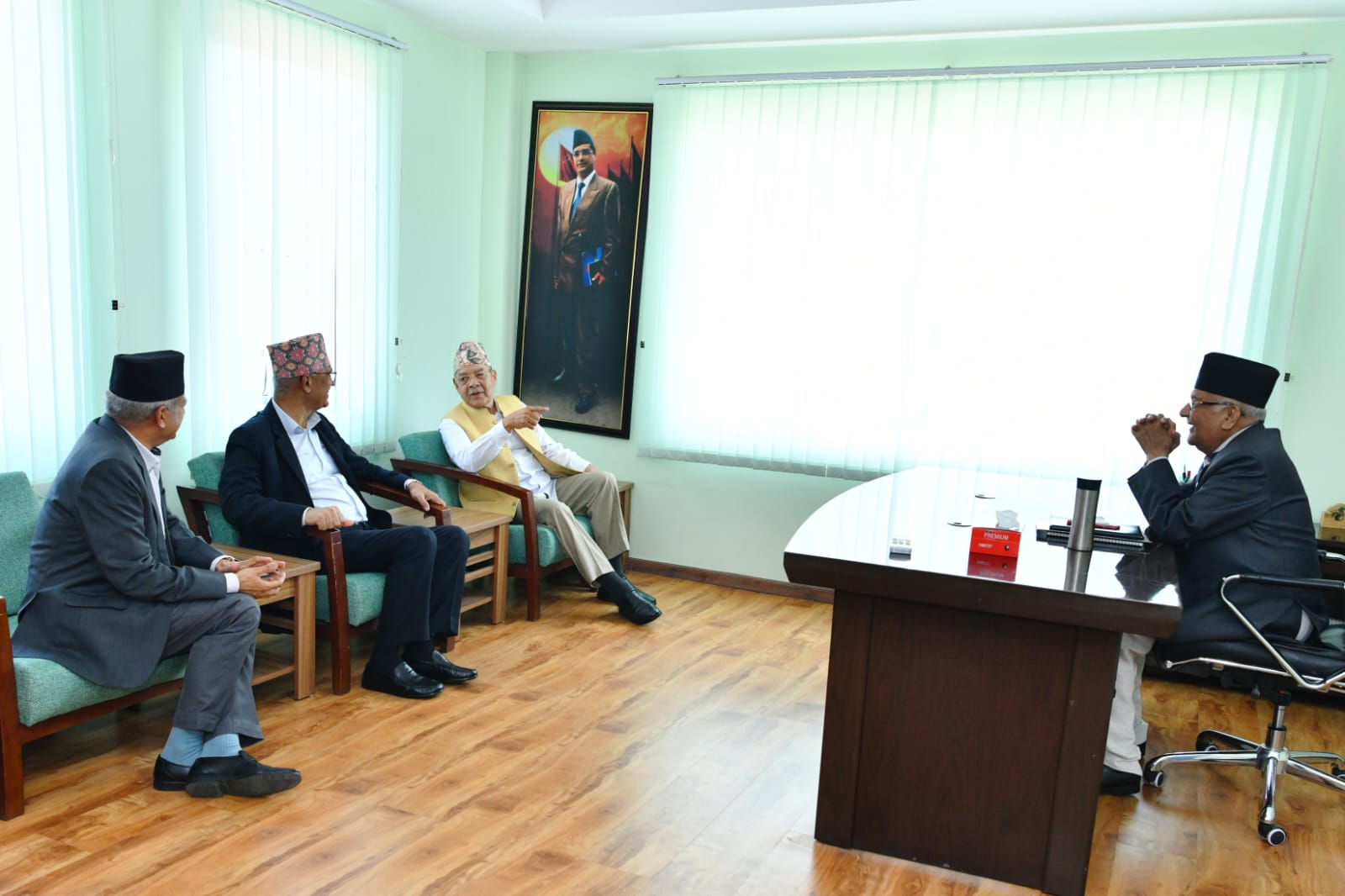 वामदेव गौतम एमालेमा जान तयार, दोस्रो वरीयता चाहिने सर्त