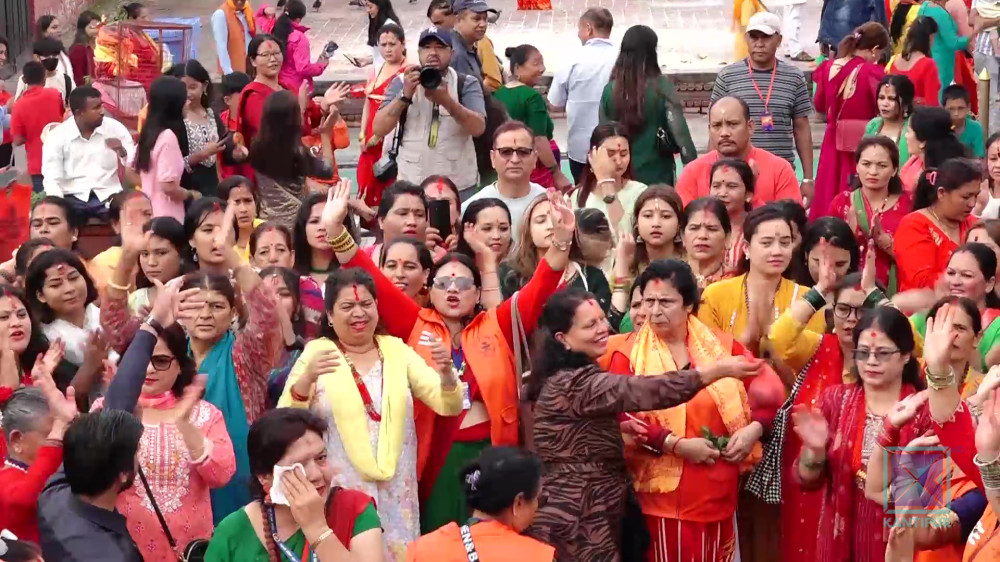 साउनको पहिलो सोमबार आज शिवालयहरुमा भक्तजनको घुईंचो