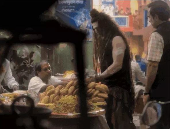 शिवलाई कचोरी किनेको देखाएपछि महाकालका पुजारीकाे आपत्ति