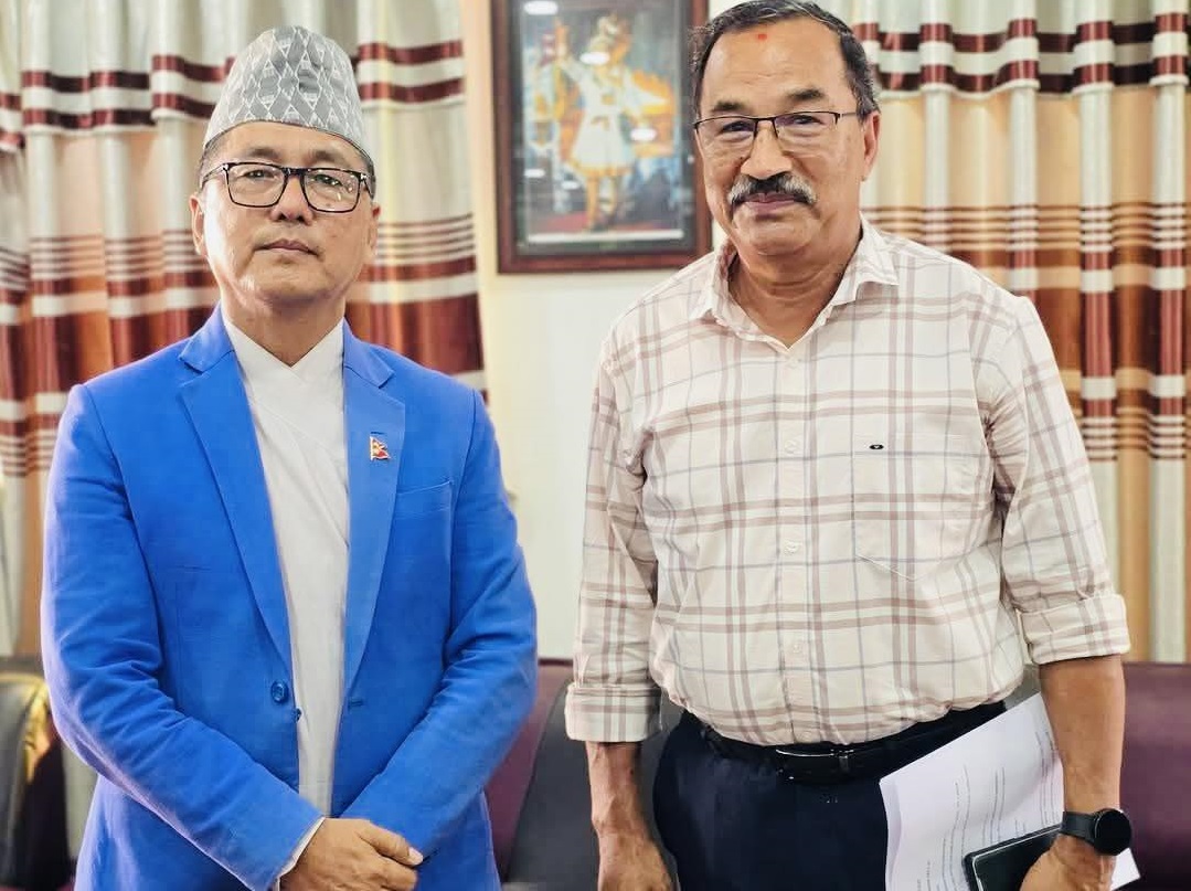 ज्ञानेन्द्र शाहको रिसले राप्रपा छाडेका कमल थापा अब कता ?