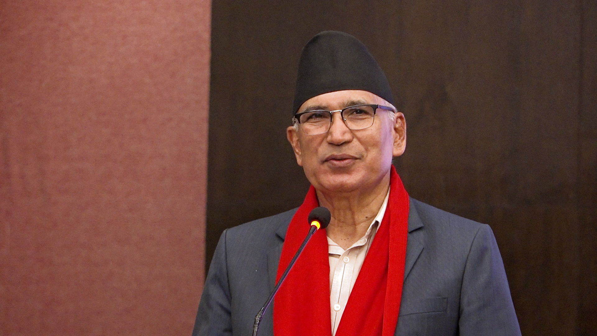 अर्थमन्त्री पौडेलको घोषणा: विद्युतीय सवारी साधनको कर स्थिर, ऊर्जा खपत बढाउने सरकारी योजना