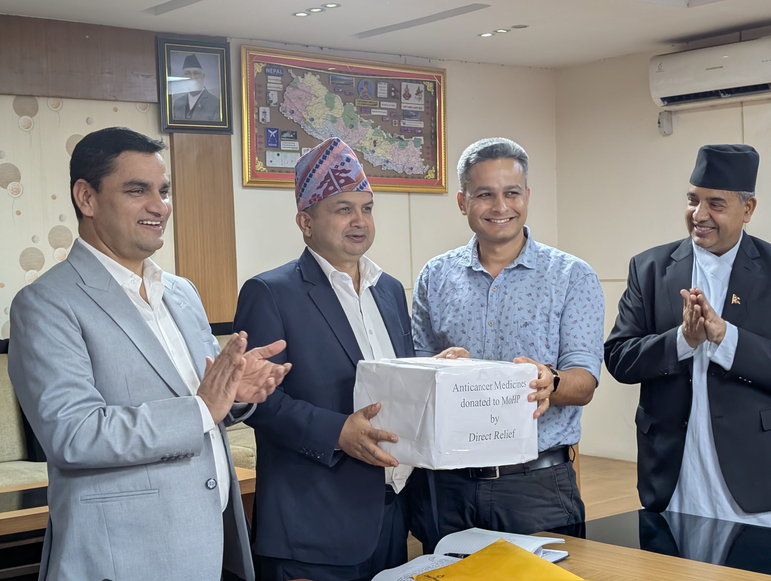 स्वास्थ्य मन्त्री पौडेलको पहलमा क्यान्सरका दुर्लभ औषधि निःशुल्क उपलब्ध: अब विदेश जानु नपर्ने