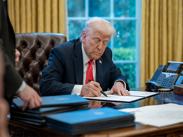 ट्रम्पको व्यापार युद्ध चर्कियो: युरोपेली संघ र मेक्सिकोमा ३० प्रतिशत शुल्क, अन्य देश पनि निशानामा