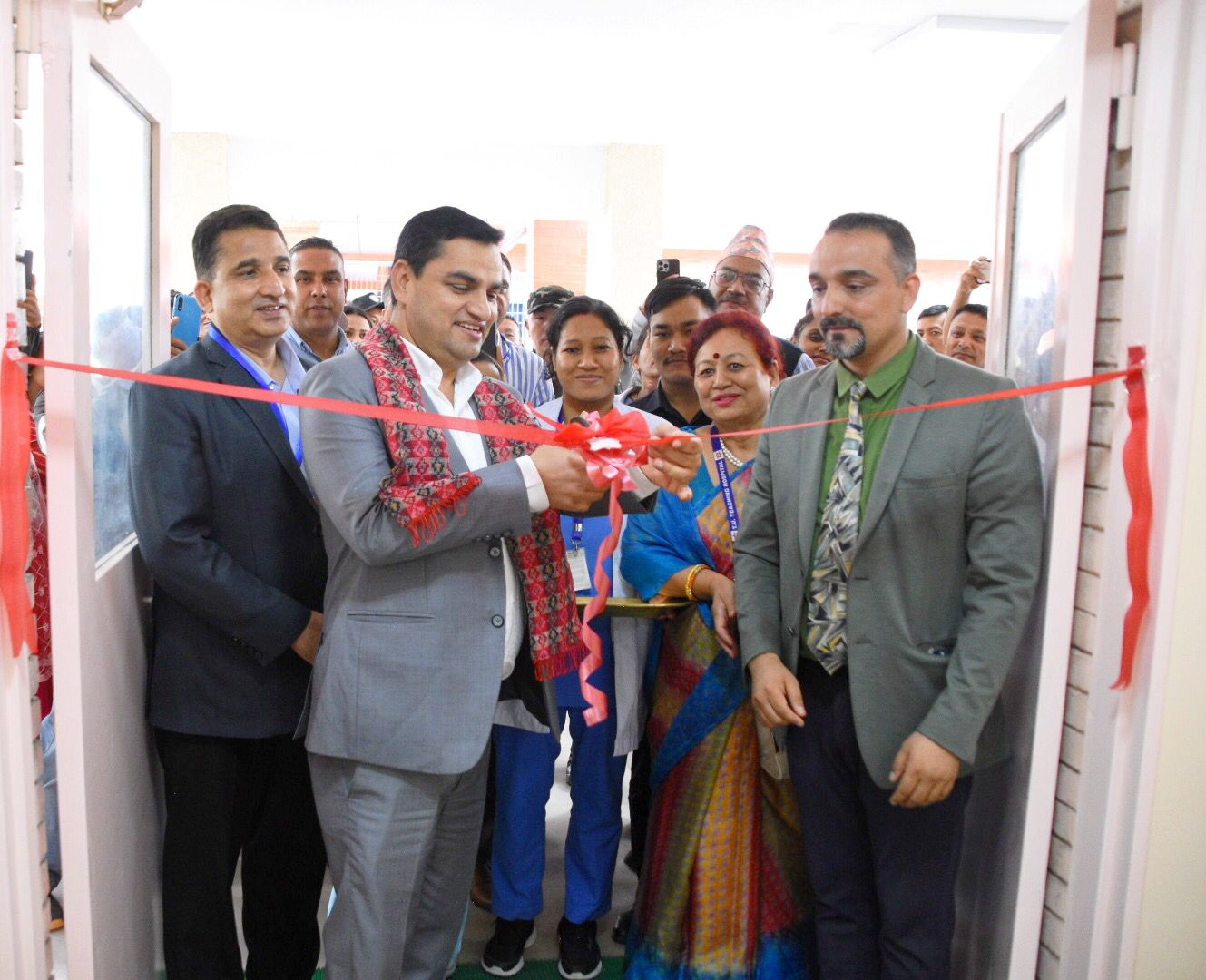 टिचिङ अस्पतालमा स्वास्थ्य सेवाको कायापलट: १५ नयाँ बेड र अत्याधुनिक एमआरआईको उद्घाटन, बिरामीलाई राहत